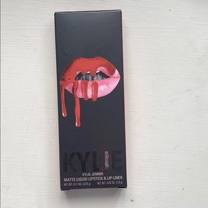 Kylie lip kit- Kristen